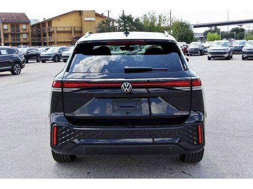 2025 Volkswagen Tiguan 2.0T SE R-Line Black