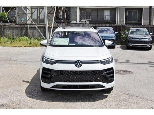Opal White Pearl 2026 Volkswagen Tiguan 2.0T SEL R-Line