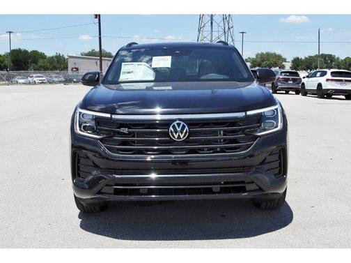 2025 Volkswagen Atlas Cross Sport 2.0T SEL R-Line Black