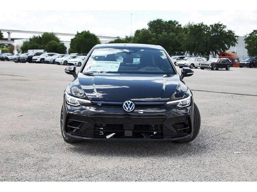 Mythos Black Metallic 2026 Volkswagen Golf R 2.0T