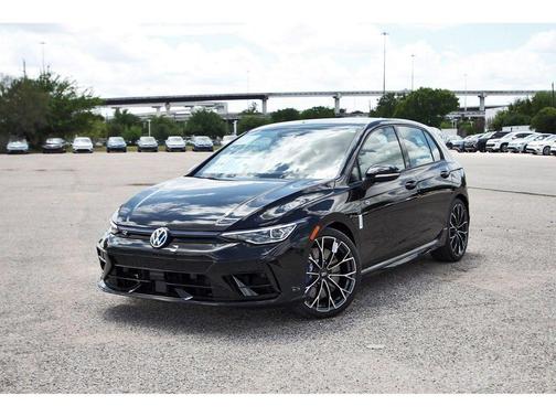 Mythos Black Metallic 2026 Volkswagen Golf R 2.0T