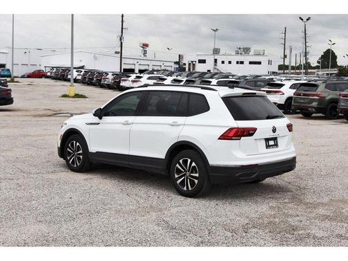 Pure White 2023 Volkswagen Tiguan 2.0T S