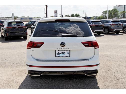 2022 Volkswagen Tiguan 2.0T SE R-Line Black