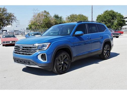 2025 Volkswagen Atlas 2.0T SE w/Technology