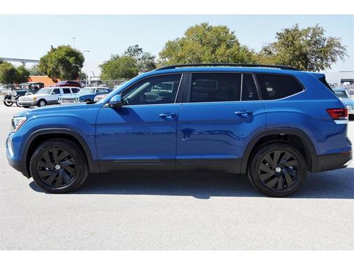 2025 Volkswagen Atlas 2.0T SE w/Technology