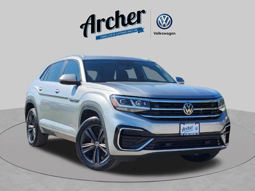 Pyrite Silver Metallic 2021 Volkswagen Atlas Cross Sport 3.6L V6 SE w/Technology R-Line