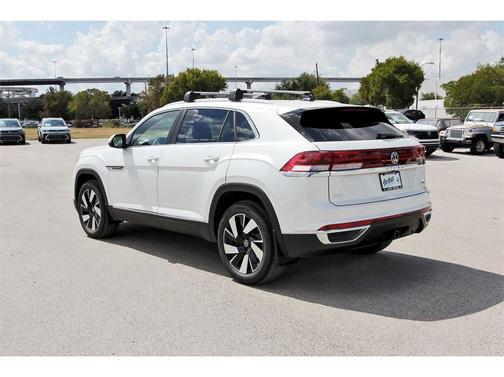2026 Volkswagen Atlas Cross Sport 2.0T SEL