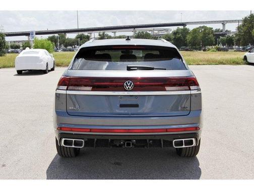 2025 Volkswagen Atlas Cross Sport 2.0T SEL Premium R-Line