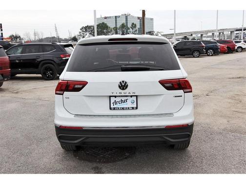 2022 Volkswagen Tiguan 2.0T SE