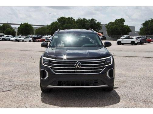 Deep Black Pearl Effect 2026 Volkswagen Atlas 2.0T SE