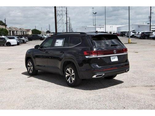 Deep Black Pearl Effect 2026 Volkswagen Atlas 2.0T SE