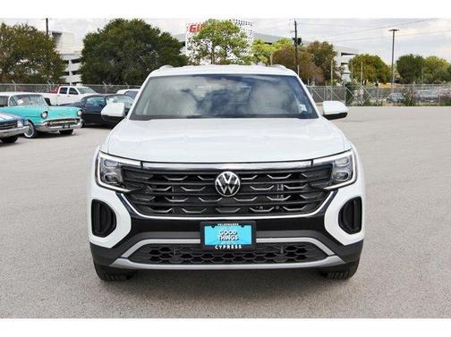2026 Volkswagen Atlas Cross Sport 2.0T SE