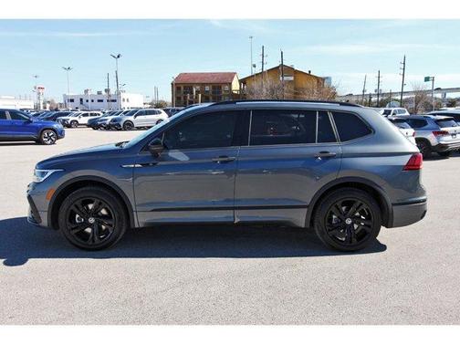 2024 Volkswagen Tiguan 2.0T SE R-Line Black