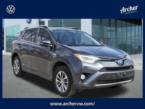 2018 Toyota RAV4 Hybrid XLE