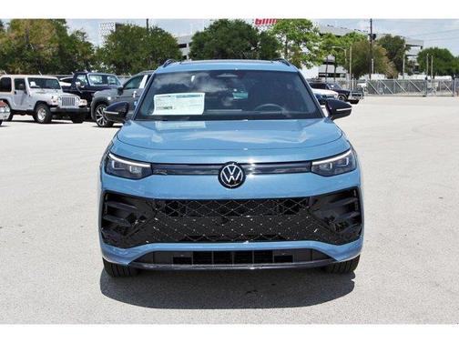 2025 Volkswagen Tiguan 2.0T SE R-Line Black