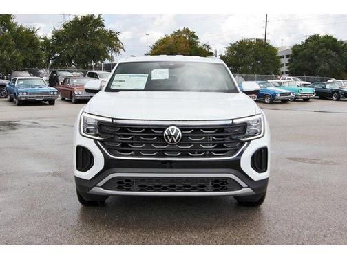 2025 Volkswagen Atlas Cross Sport 2.0T SE
