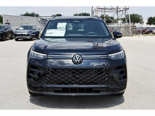 2025 Volkswagen Tiguan 2.0T SE R-Line Black