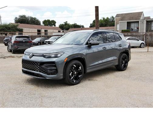 2025 Volkswagen Tiguan 2.0T SE R-Line Black
