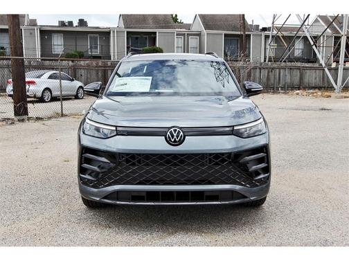 2025 Volkswagen Tiguan 2.0T SE R-Line Black