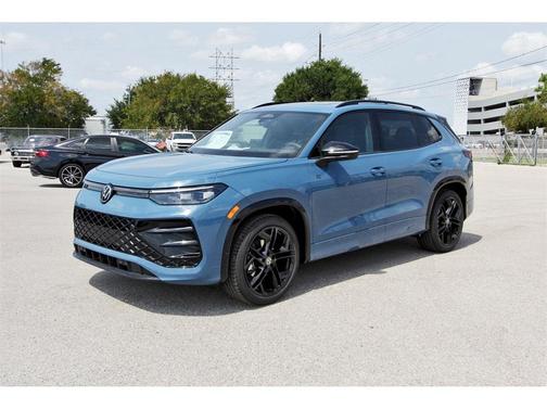 2025 Volkswagen Tiguan 2.0T SE R-Line Black