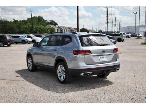 2022 Volkswagen Atlas 3.6L SE w/Technology