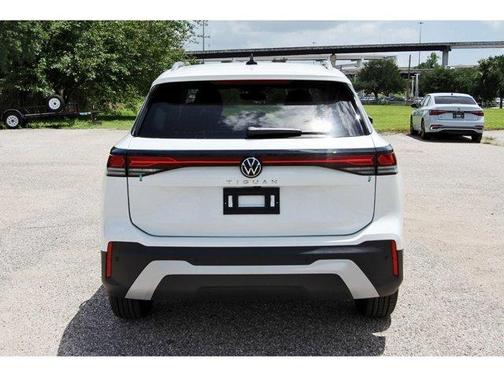 2025 Volkswagen Tiguan 2.0T S