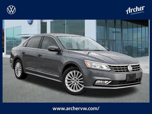 Platinum Gray Metallic 2016 Volkswagen Passat 1.8T SE