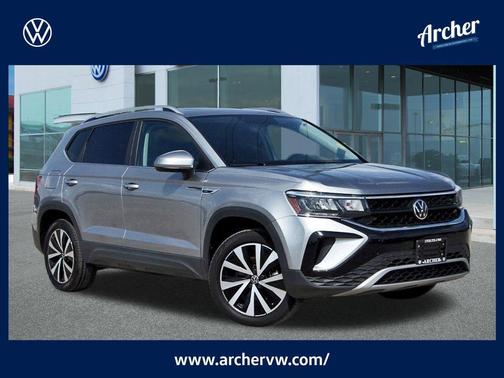 Pyrite Silver Metallic 2022 Volkswagen Taos 1.5T SE