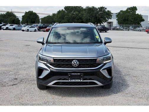 Pyrite Silver Metallic 2022 Volkswagen Taos 1.5T SE