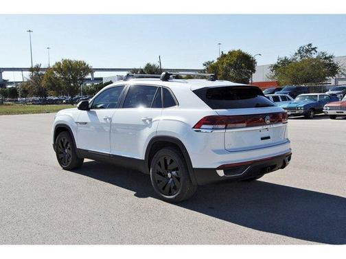 2026 Volkswagen Atlas Cross Sport 2.0T SE