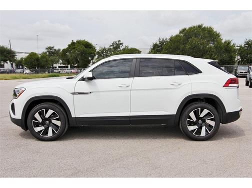 2025 Volkswagen Atlas Cross Sport 2.0T SE w/Technology