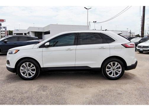 2023 Ford Edge Titanium
