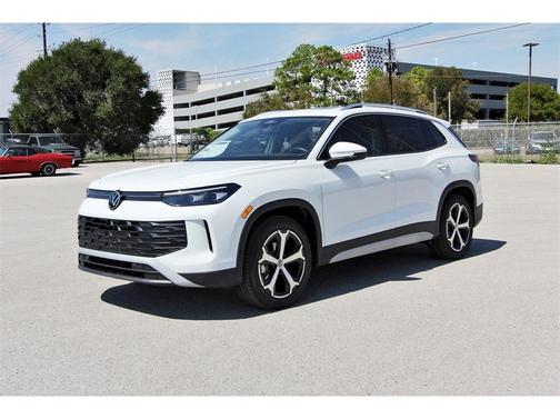 2025 Volkswagen Tiguan 2.0T SE