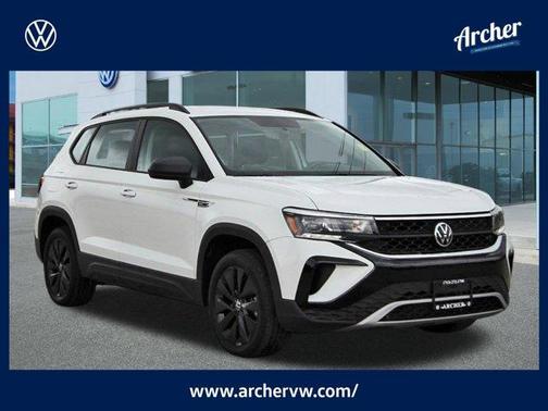 Pure White 2022 Volkswagen Taos 1.5T S