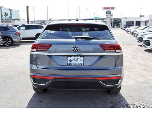 2022 Volkswagen Atlas Cross Sport 2.0T SE