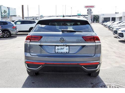 2022 Volkswagen Atlas Cross Sport 2.0T SE