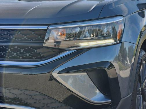 Platinum Gray Metallic 2022 Volkswagen Taos 1.5T S