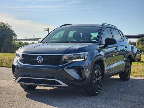 Platinum Gray Metallic 2022 Volkswagen Taos 1.5T S