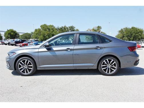 2025 Volkswagen Jetta 1.5T SE