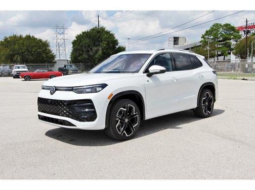 2025 Volkswagen Tiguan 2.0T SEL R-Line