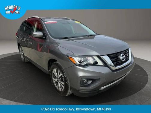 Gray 2019 Nissan Pathfinder SV