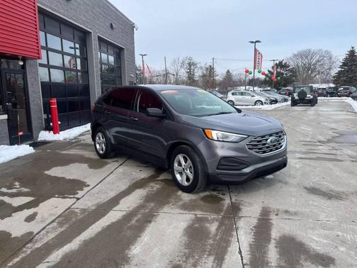 2022 Ford Edge SE