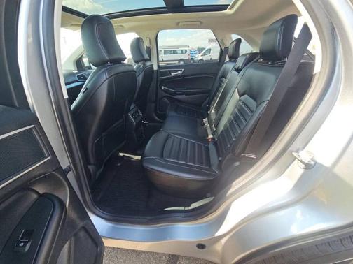 2023 Ford Edge NULL