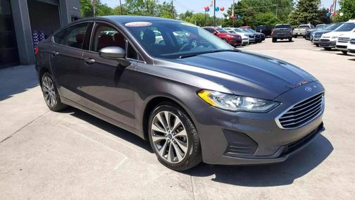 2020 Ford Fusion SE