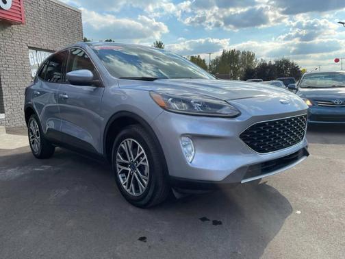 2022 Ford Escape SEL