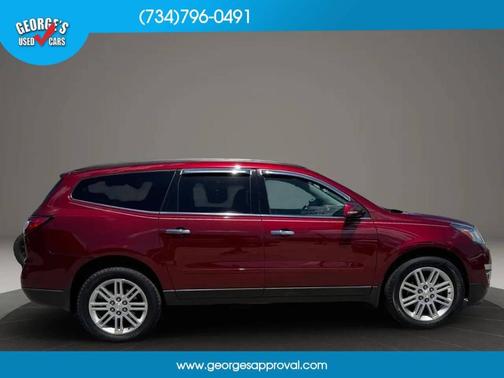 Red 2015 Chevrolet Traverse 1LT