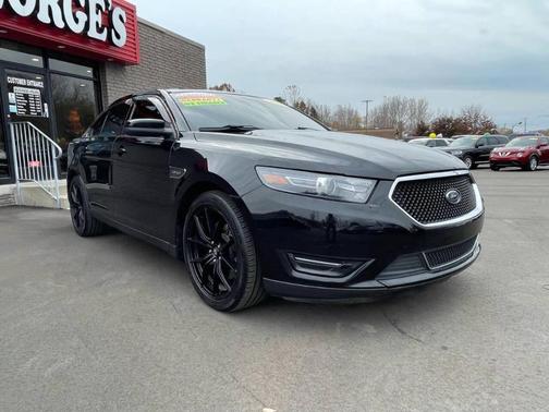 2016 Ford Taurus SHO