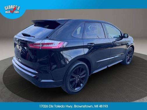 Black 2023 Ford Edge ST-Line