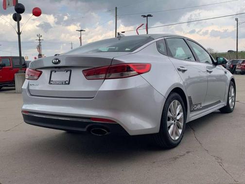 2017 Kia Optima LX