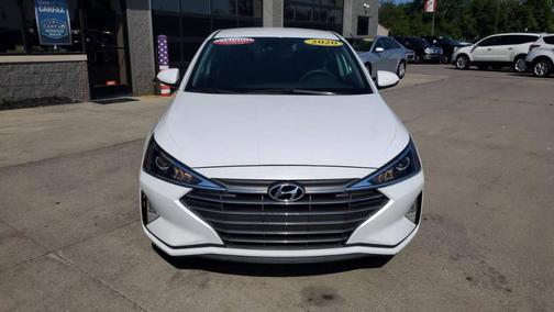 2020 Hyundai ELANTRA SEL